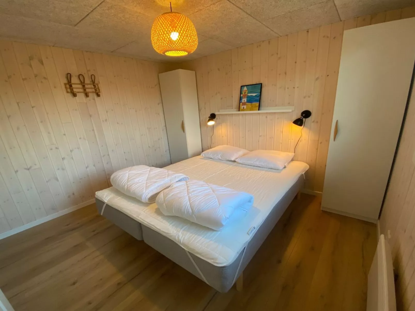 "Hasten" - 600m from the sea-Inside