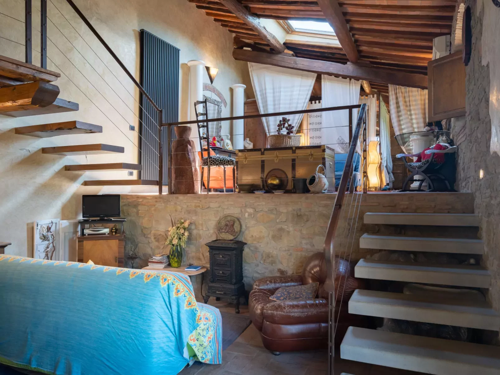 Le Buche-Inside