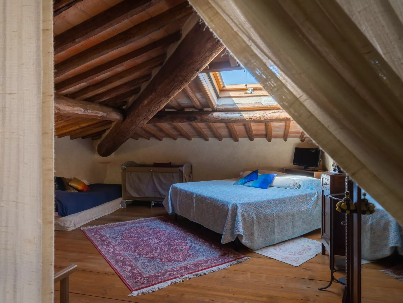 Le Buche-Inside