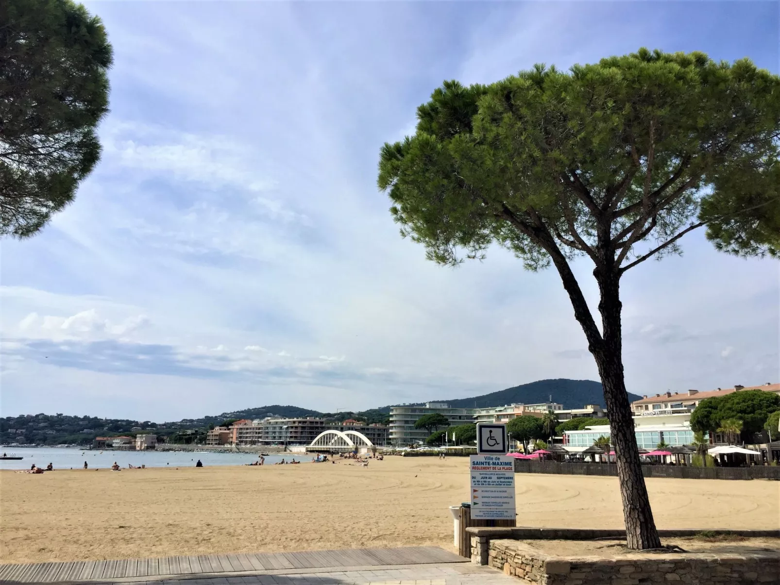 Le Panoramic-Outside