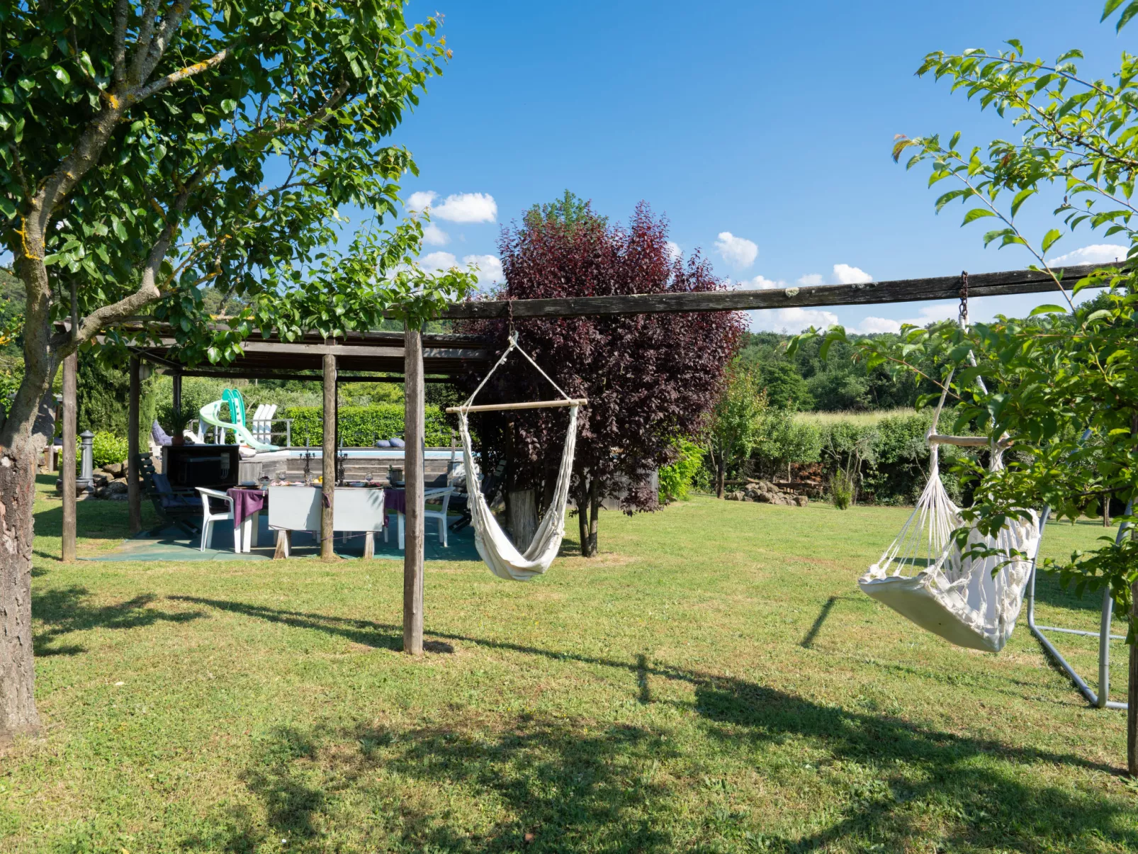 Le Buche-Outside