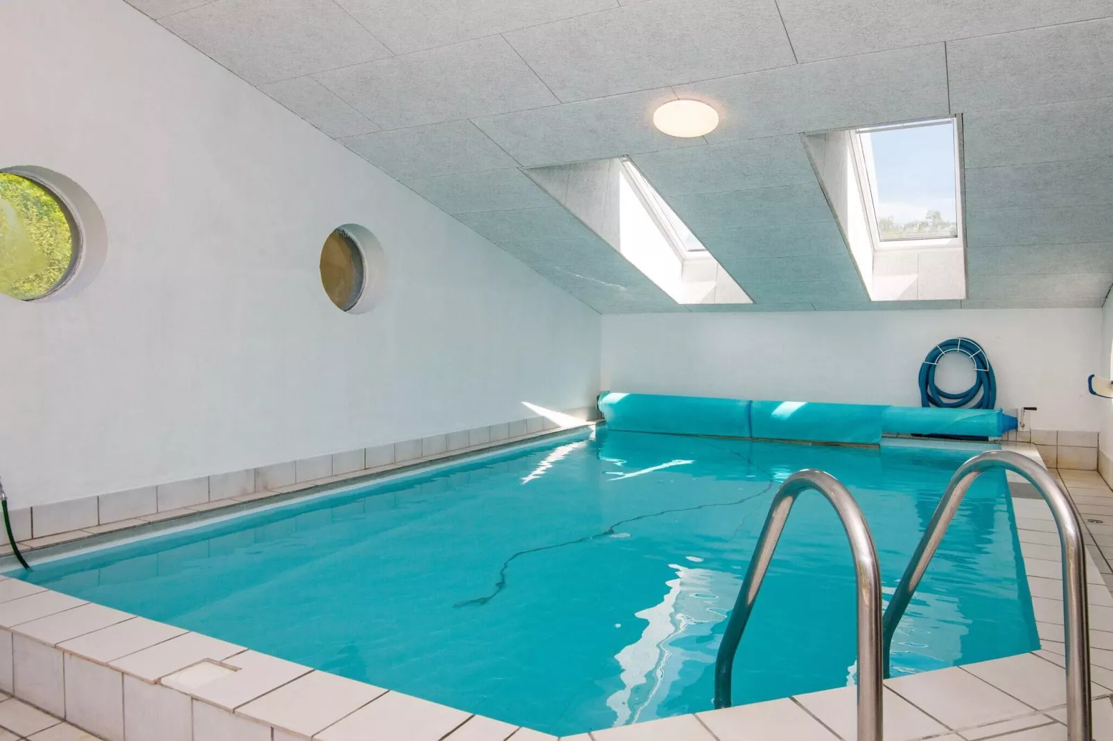 10 Personen Ferienhaus in Ørsted-Schwimmbad