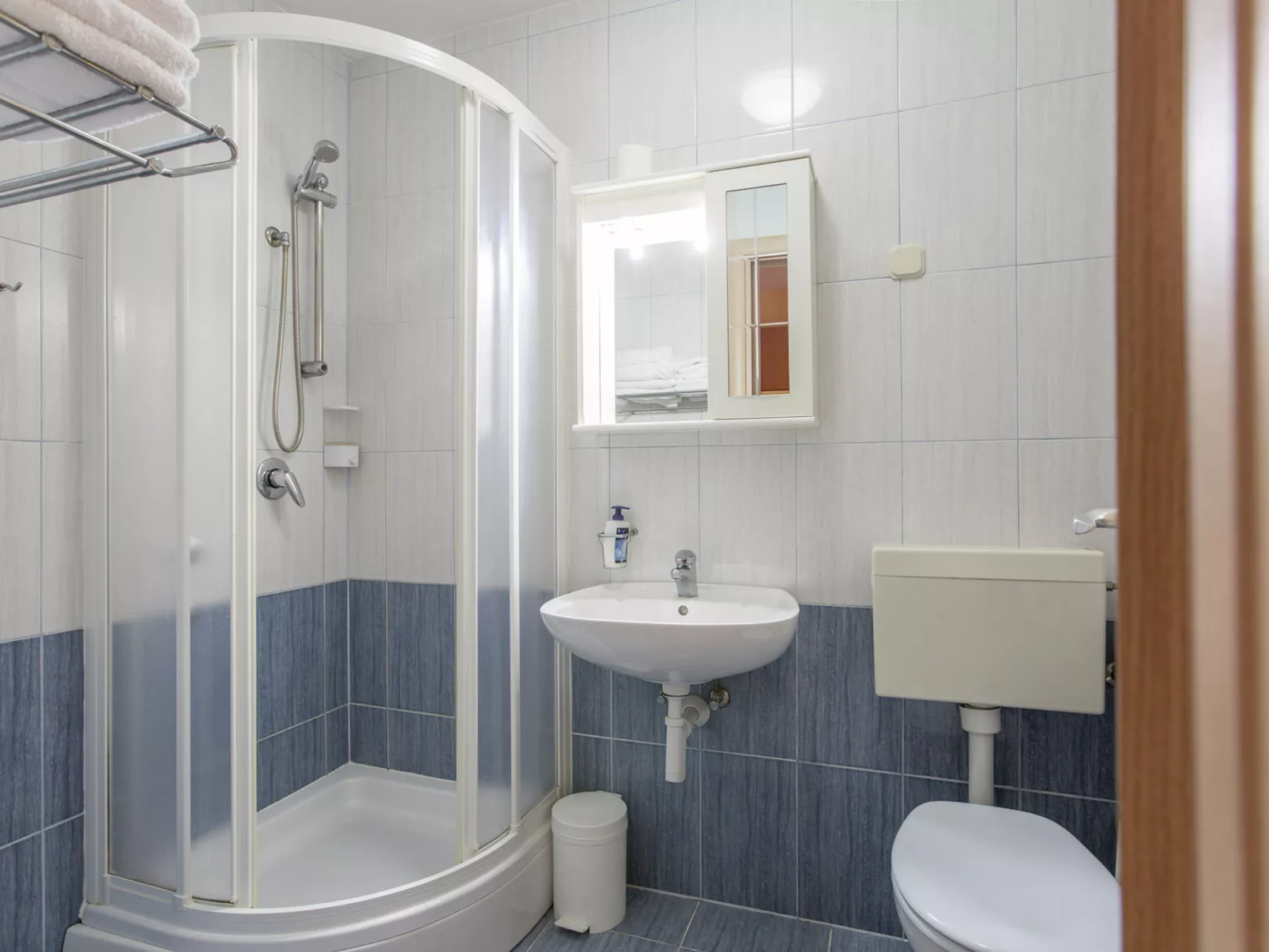 Matilde Beach Resort-Drinnen