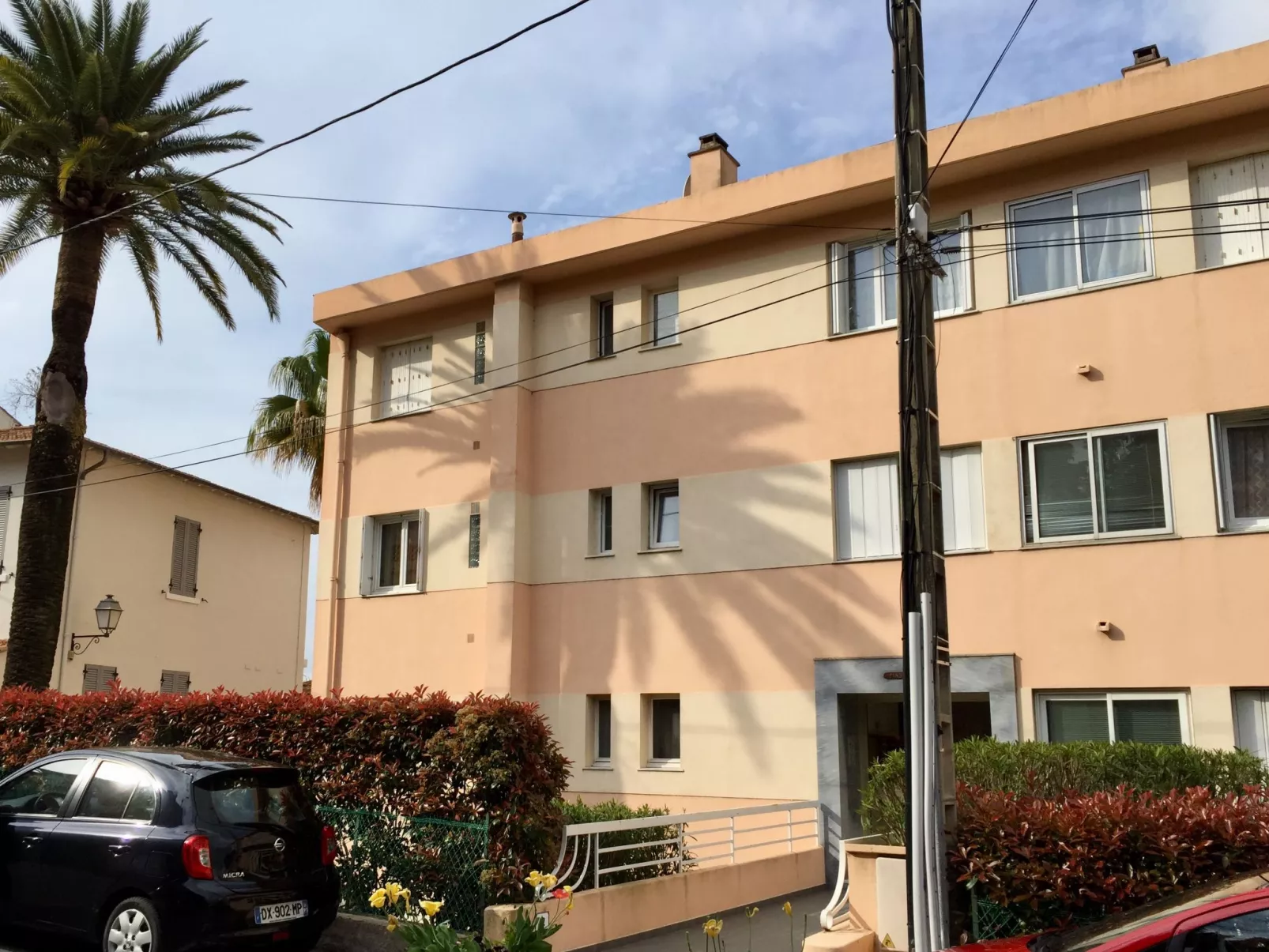 Les Pins Dorés-Outside