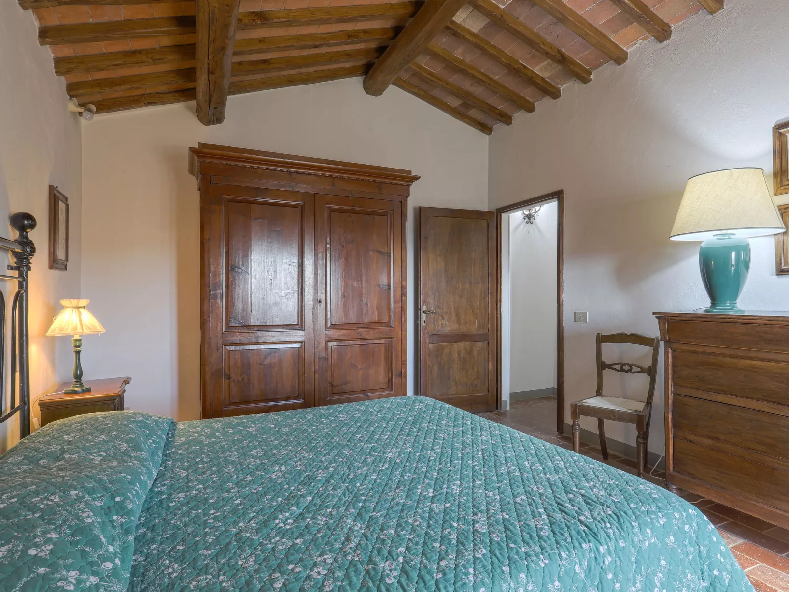 Cellole - Valluccia-Inside