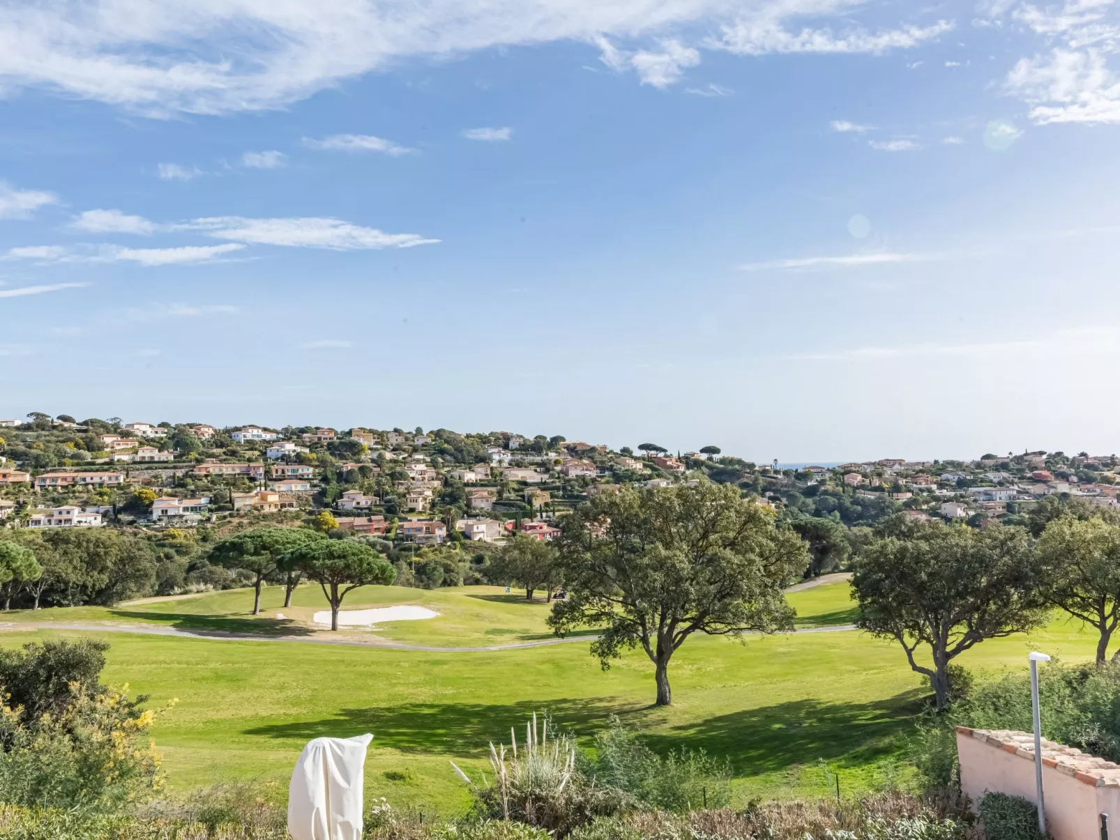 Les Maisons du Golf-Drinnen