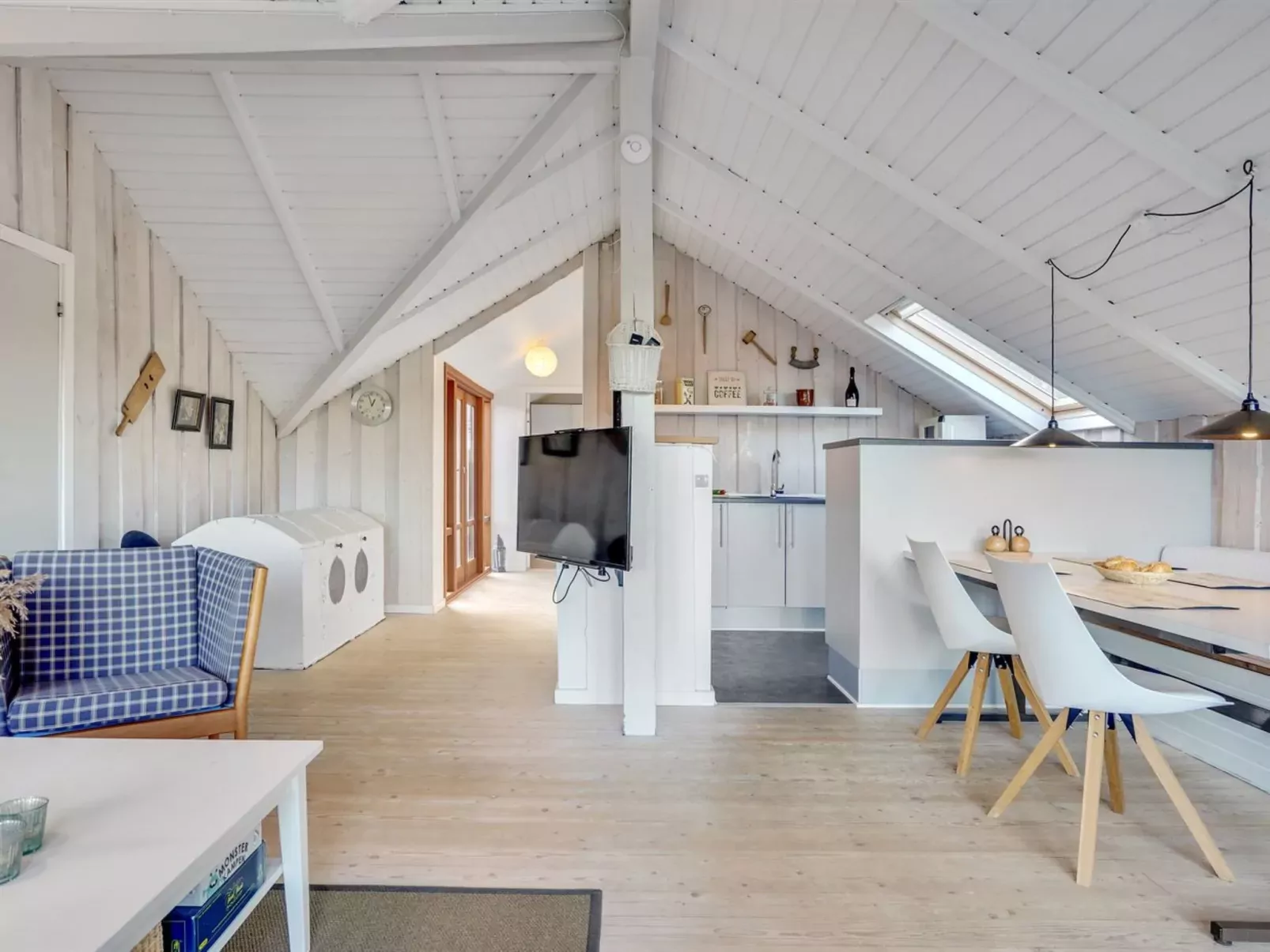 "Christa" - 200m from the sea-Inside