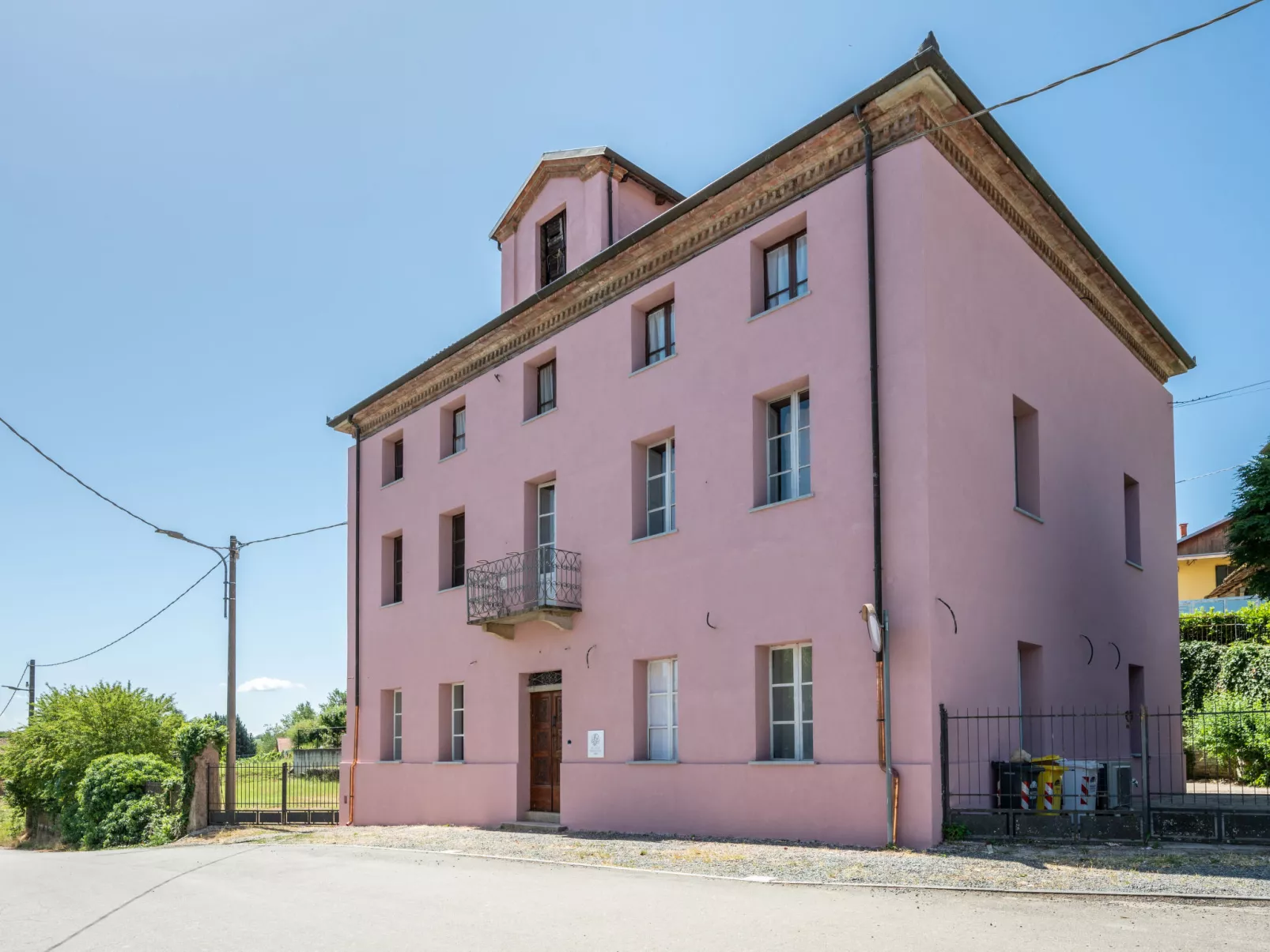 Palazzo Mariscotti-Outside