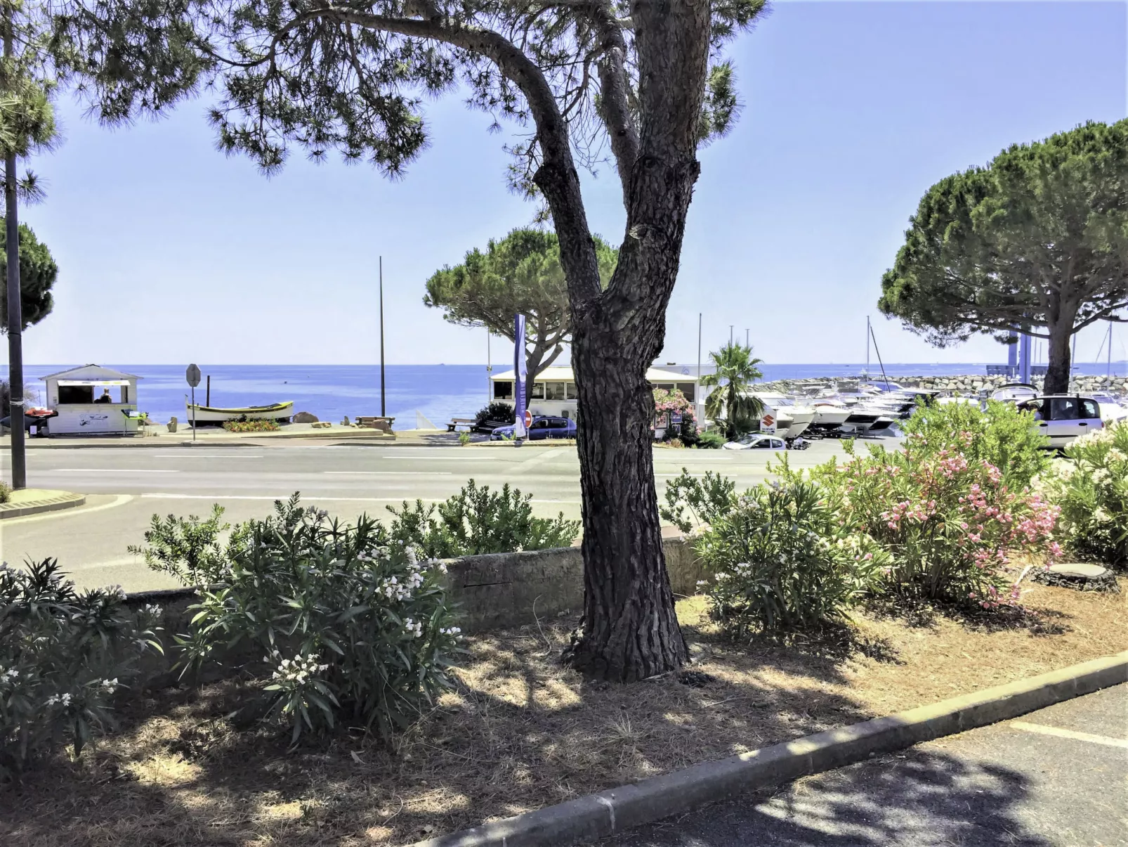 Les Rivages des Issambres-Outside
