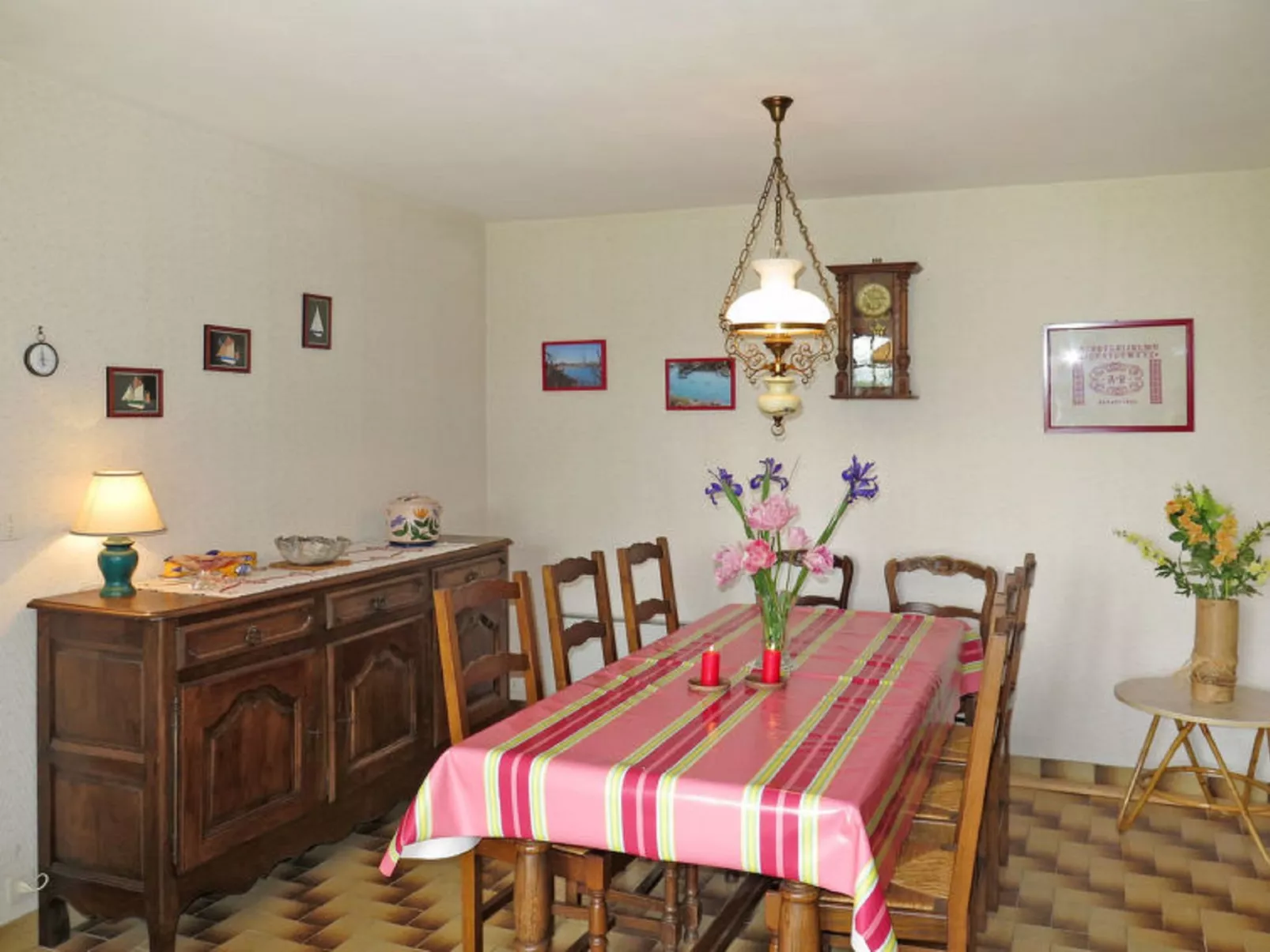 La maison bleue-Inside