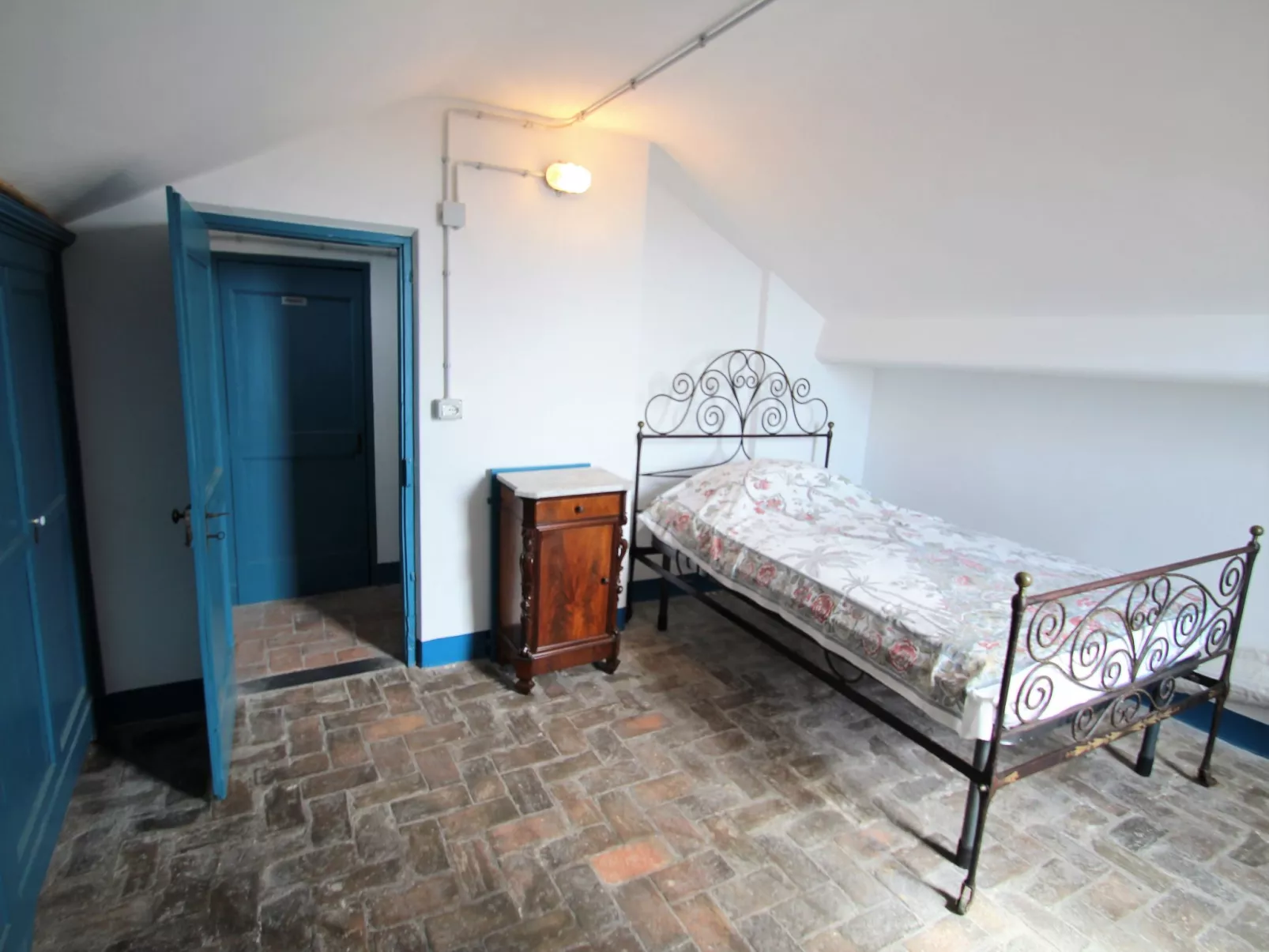 Casa del Poggio-Inside