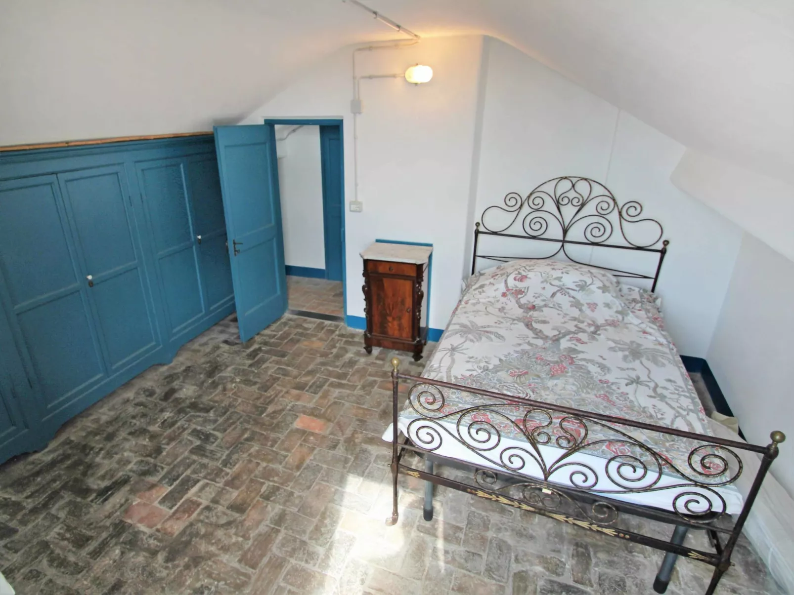 Casa del Poggio-Inside