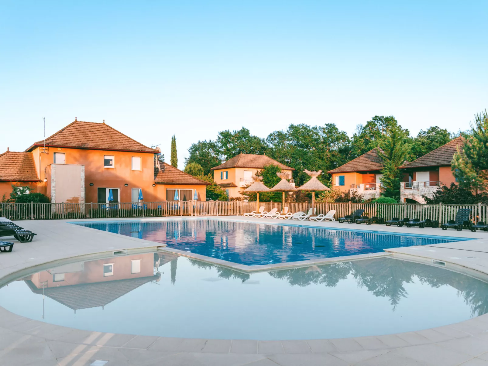 Le Domaine de Claire Rive-Outside