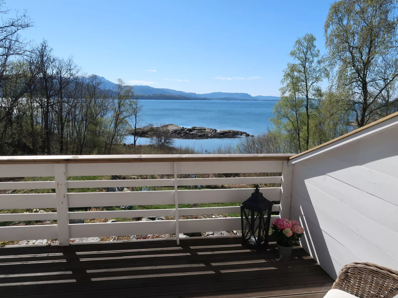 Villa Hjartnes-Outside