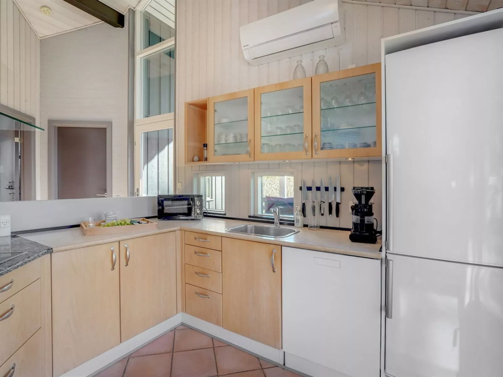 "Sylvana" - 400m from the sea-Inside