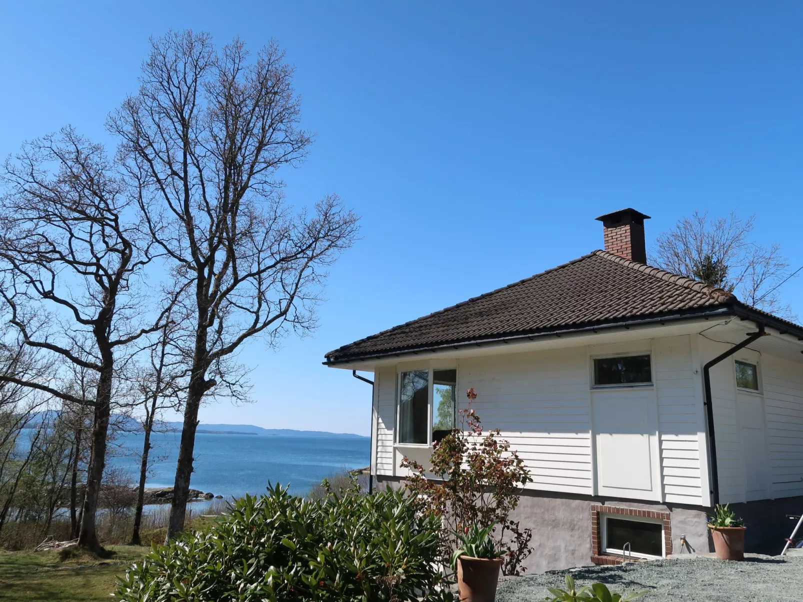 Villa Hjartnes-Outside