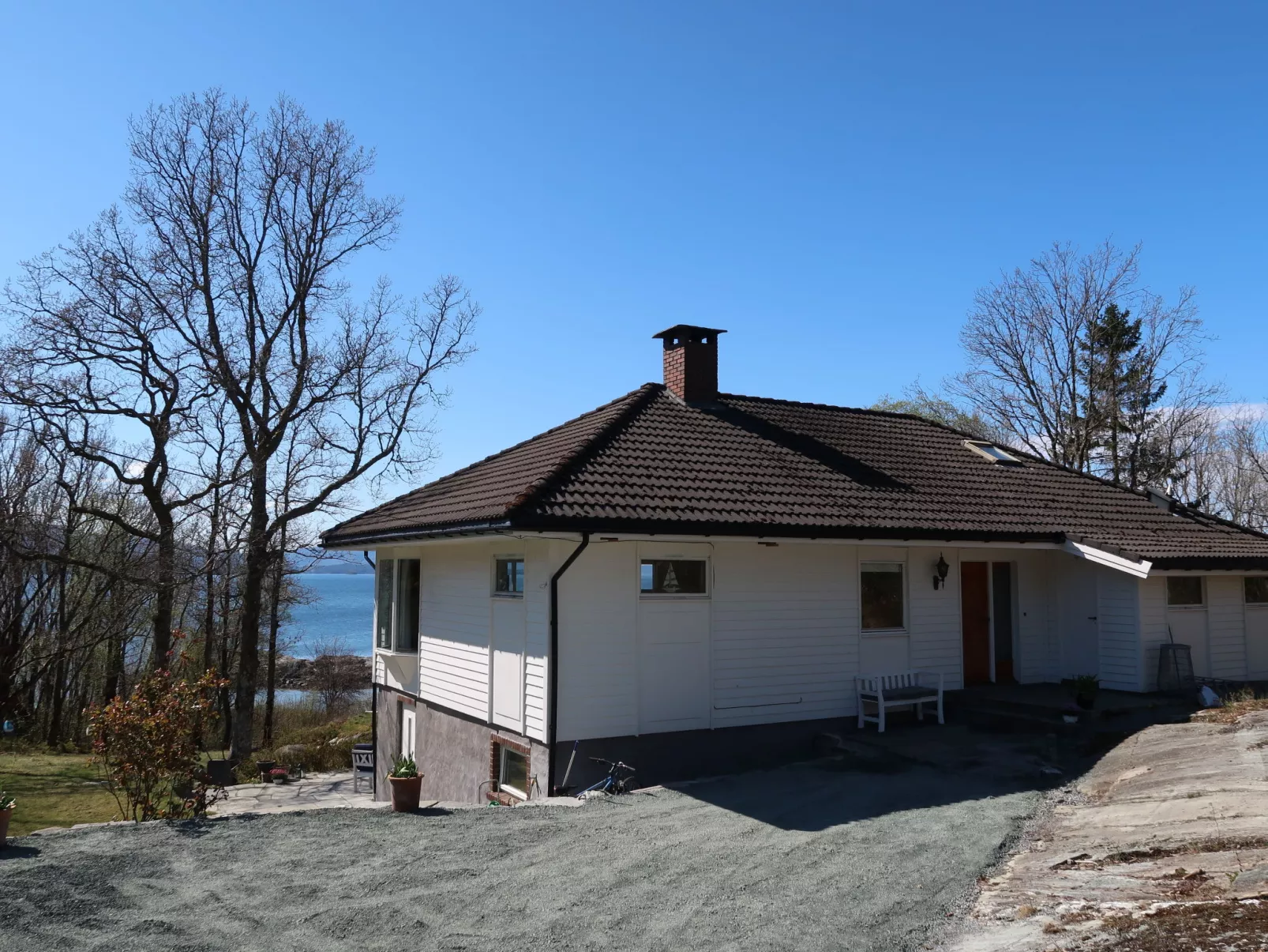 Villa Hjartnes-Outside