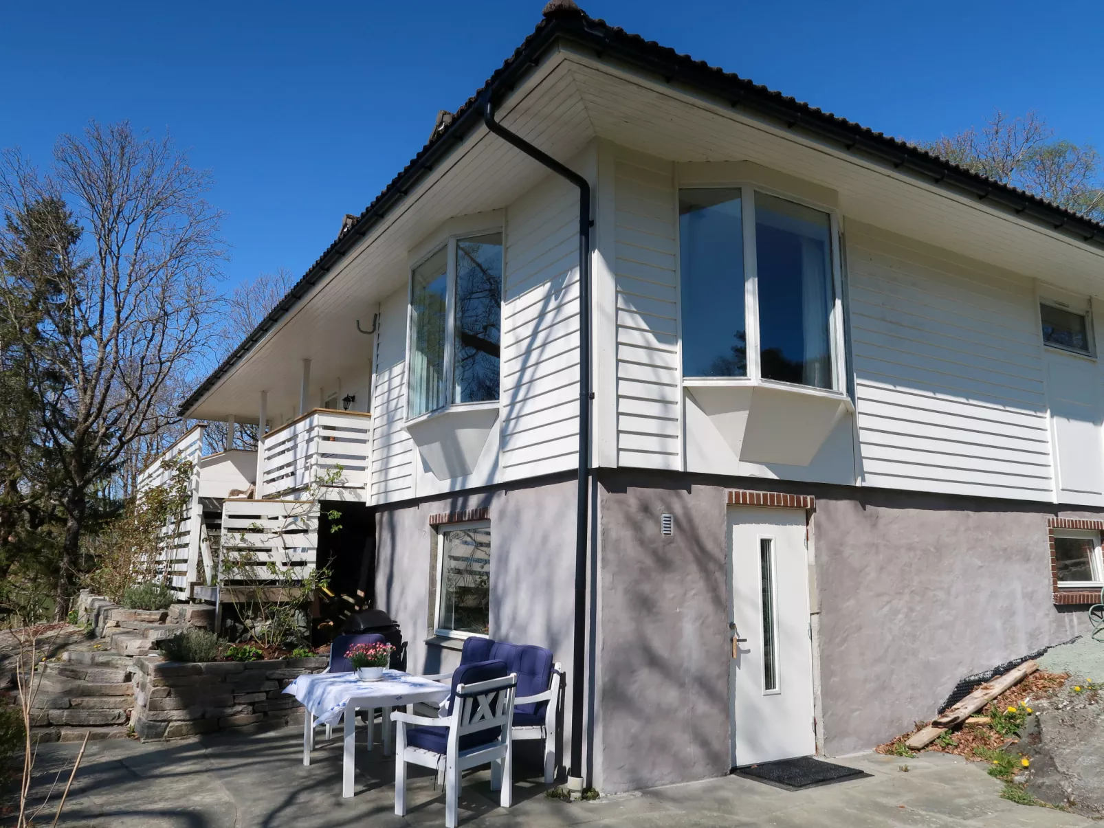 Villa Hjartnes-Outside