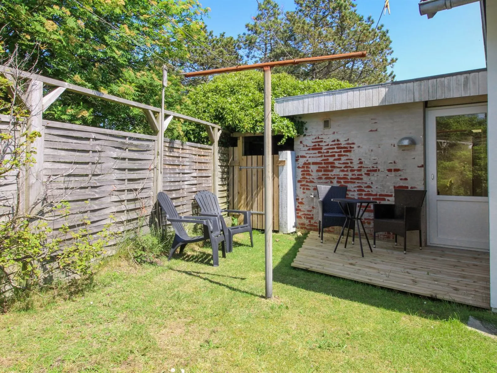 "Sylvie" - 1.5km from the sea-Draußen