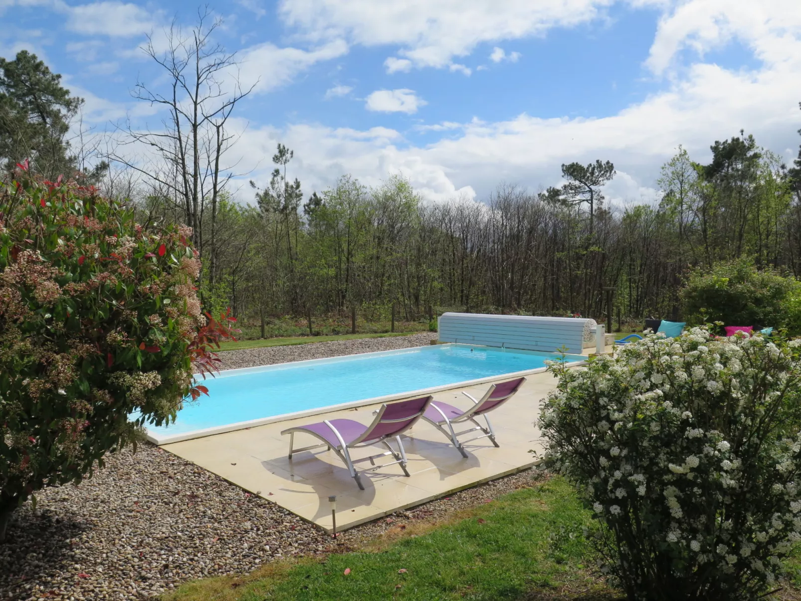 Au Cayroux-Outside