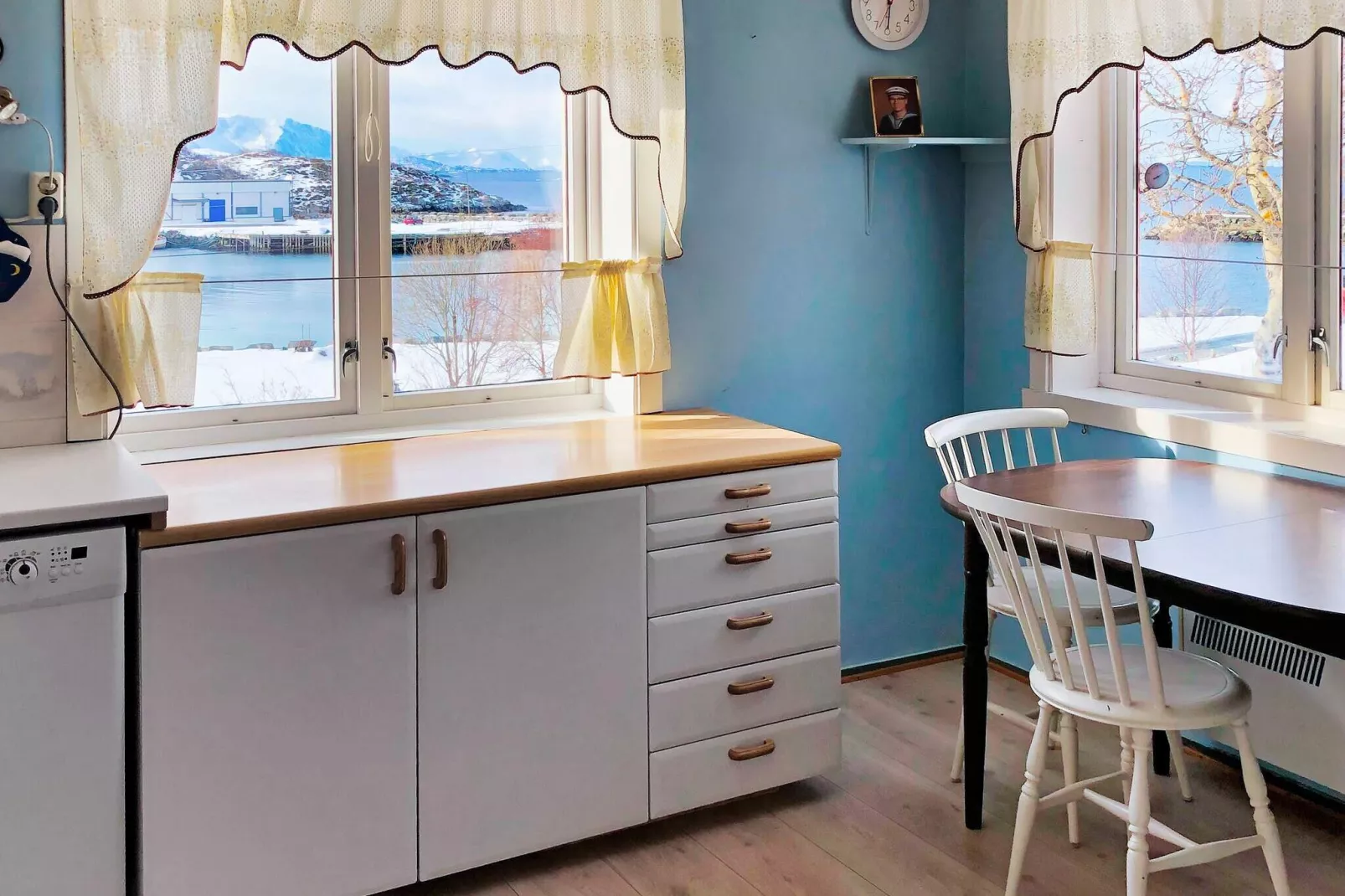 8 person holiday home in STONGLANDSEIDET-Indoor