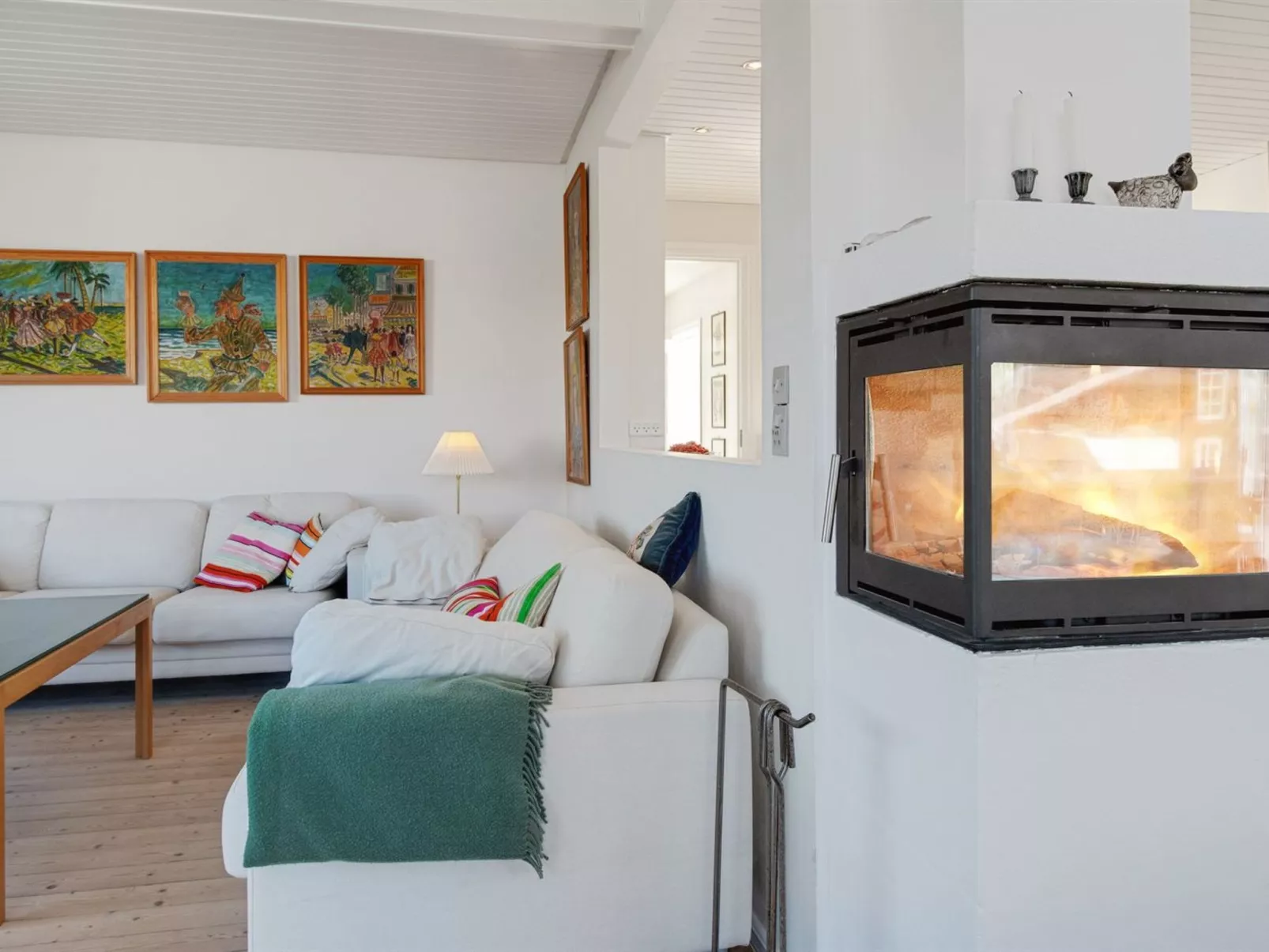 "Bruse" - 125m from the sea-Drinnen