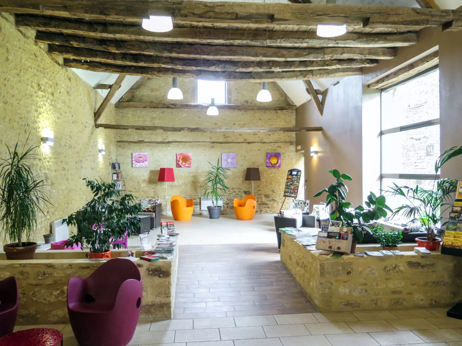 Les Bastides de Lascaux M.4X-Inside