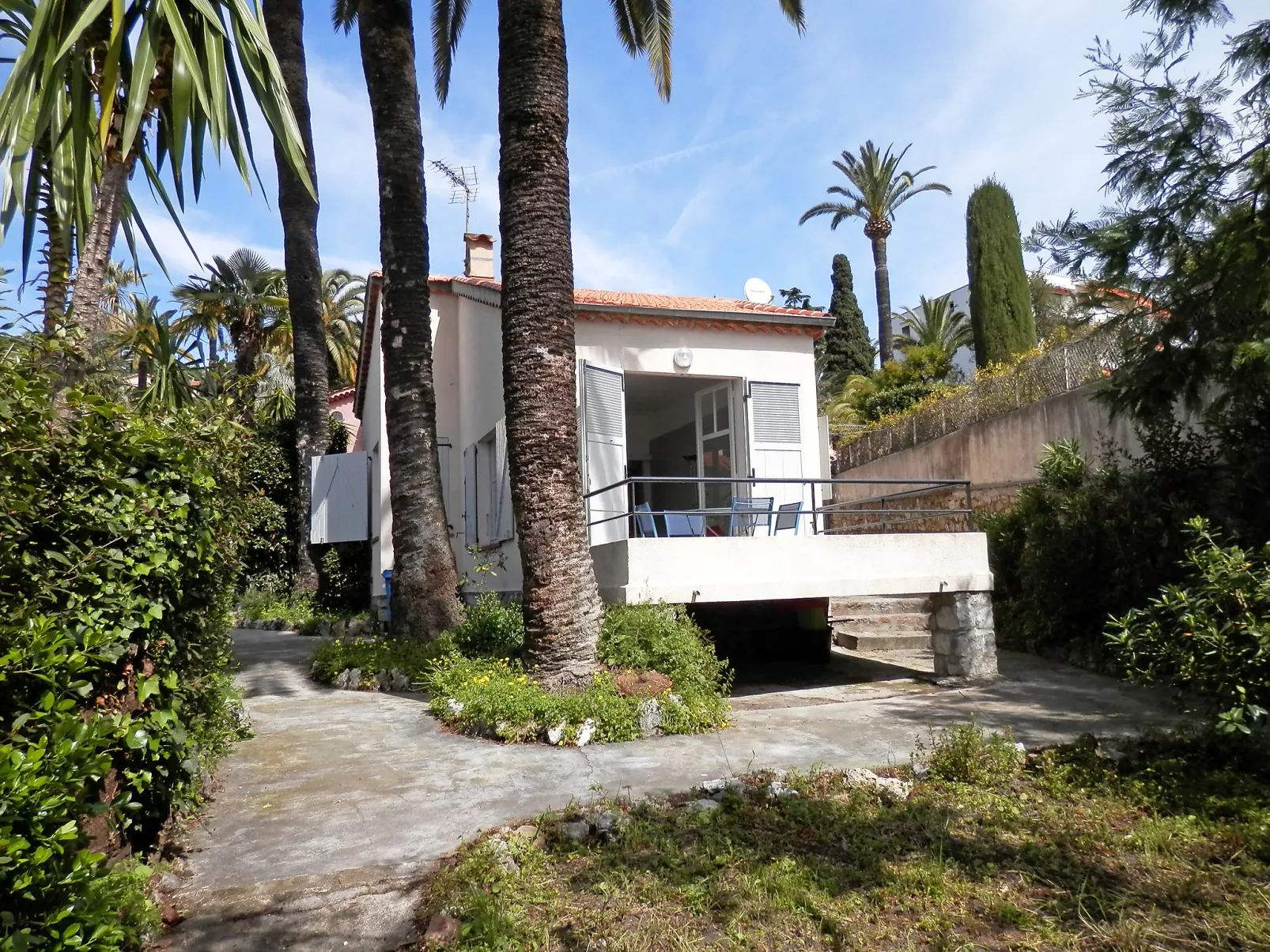Villa Esmeralda-Outside