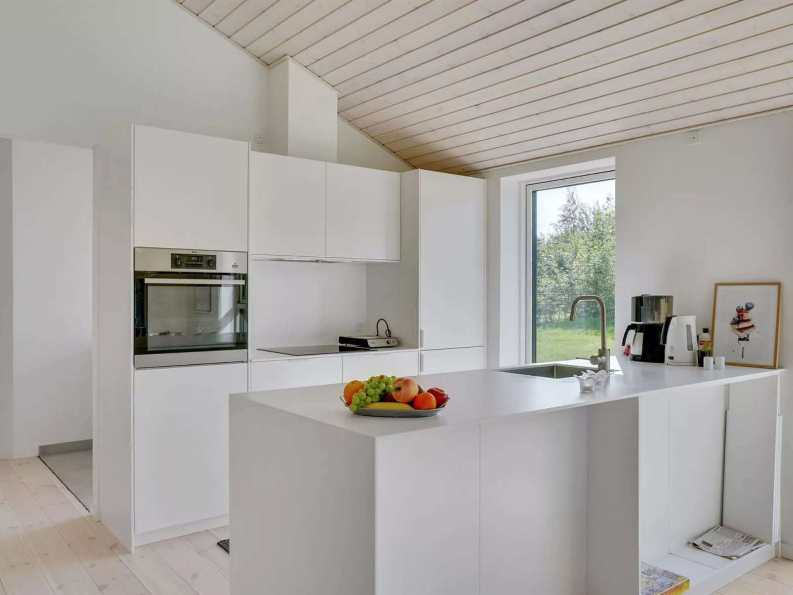 "Jord" - 1.4km from the sea-Inside