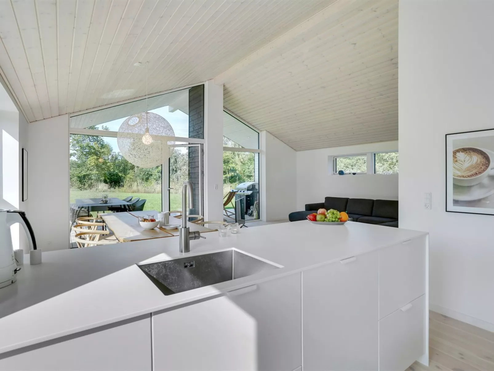 "Jord" - 1.4km from the sea-Inside