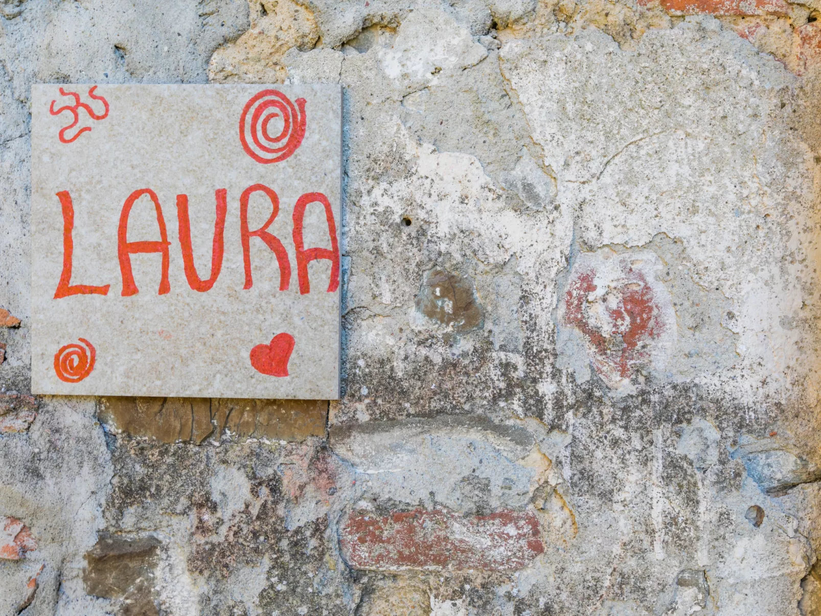 Laura-Inside