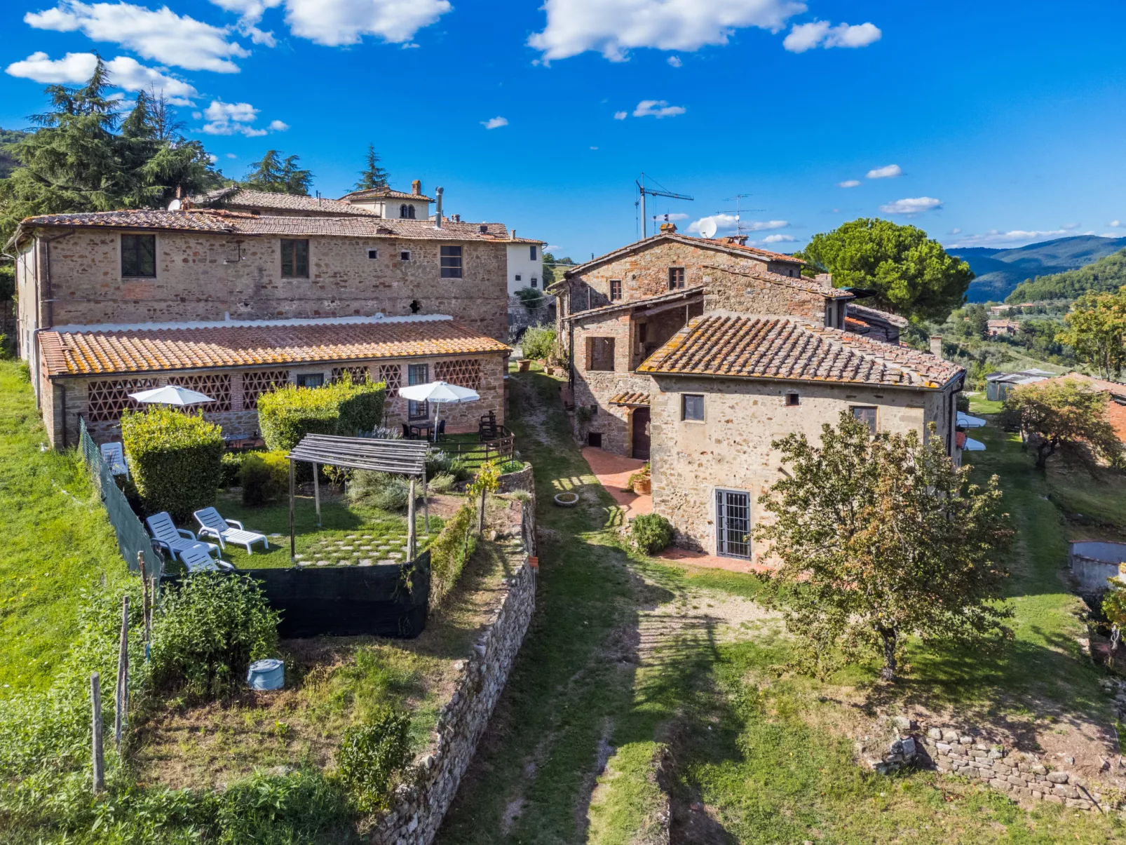La Vigna-Outside
