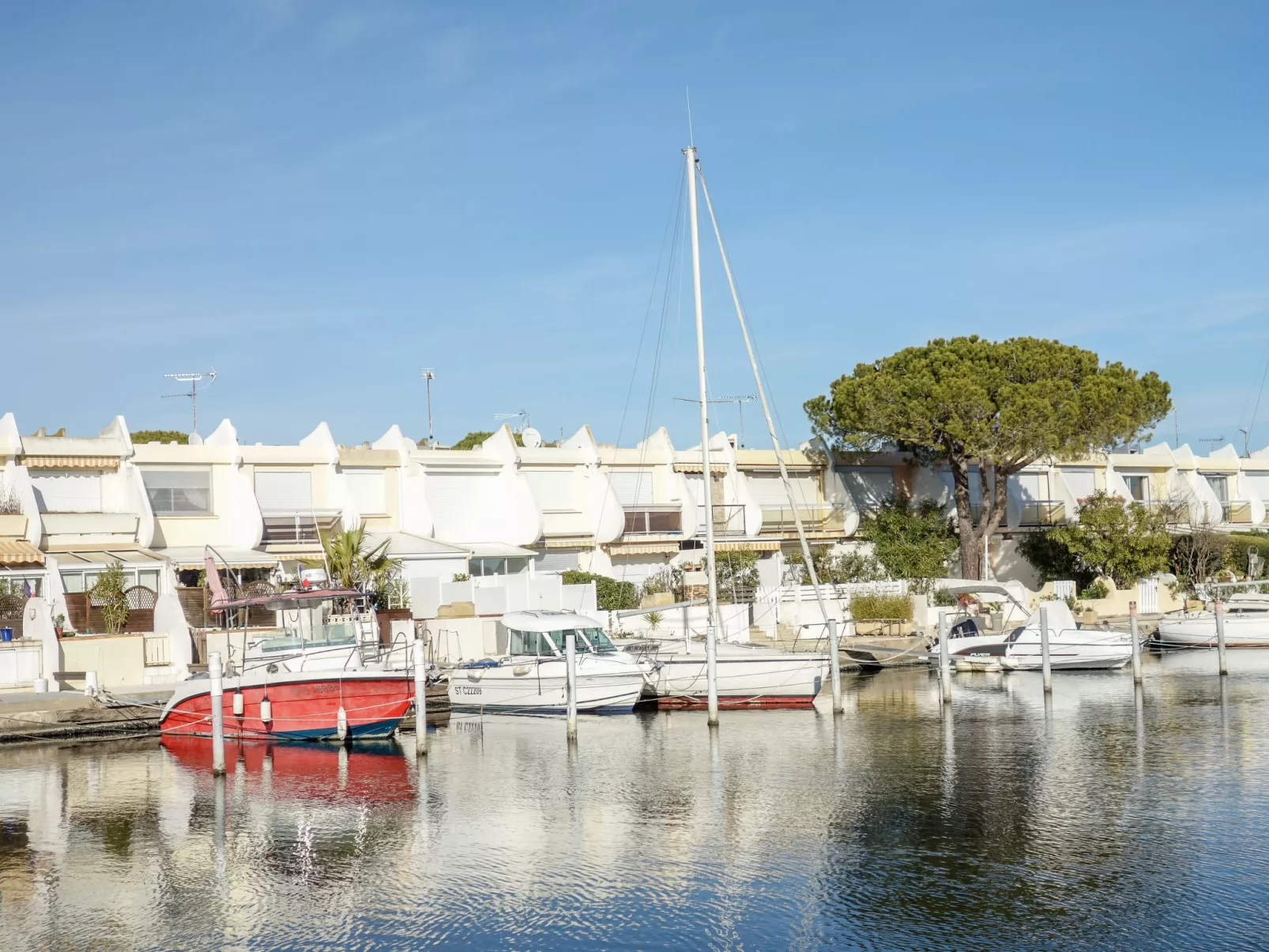 Marinas Beach-Outside