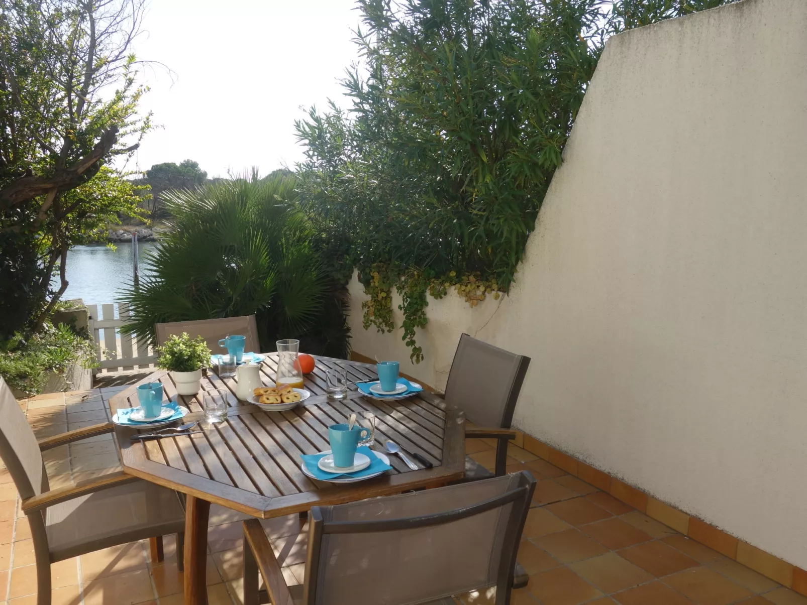 Marinas Beach-Outside