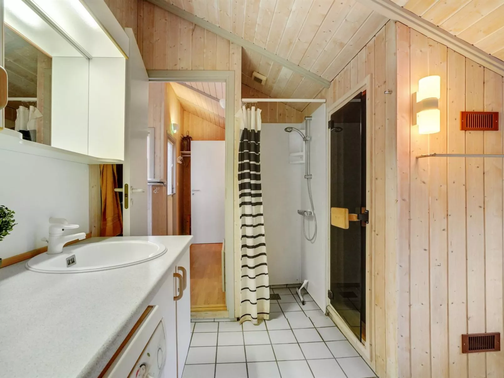 "Mimo" - 150m from the sea-Inside