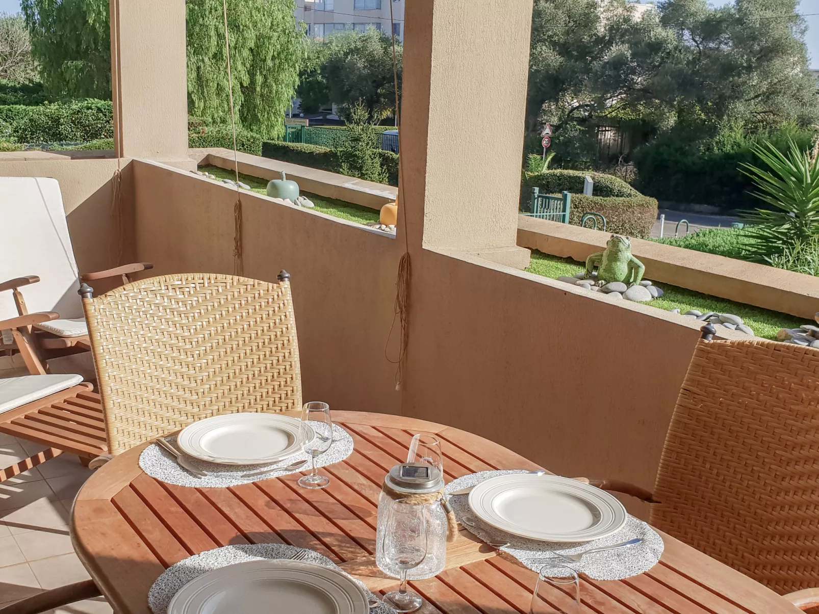 Le Mandarin-Outside