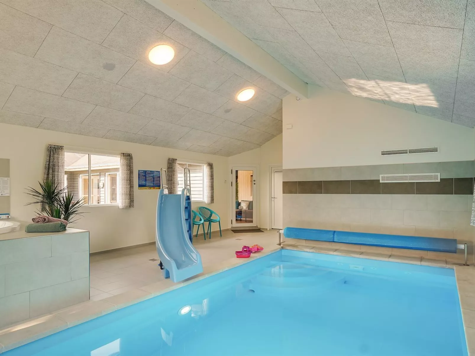 "Sinikka" - 350m from the sea-Inside