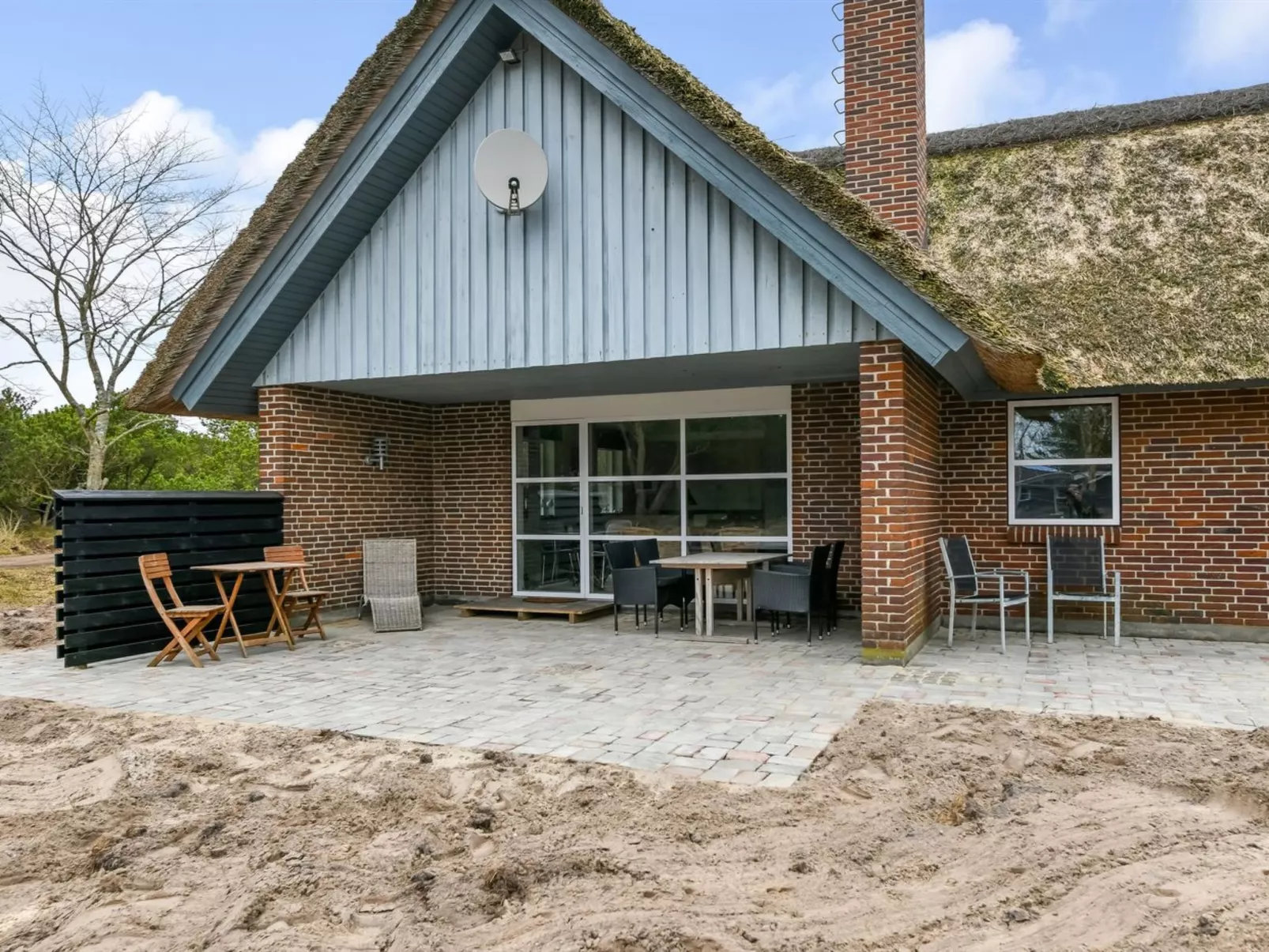 "Roswitha" - 1.5km from the sea-Inside