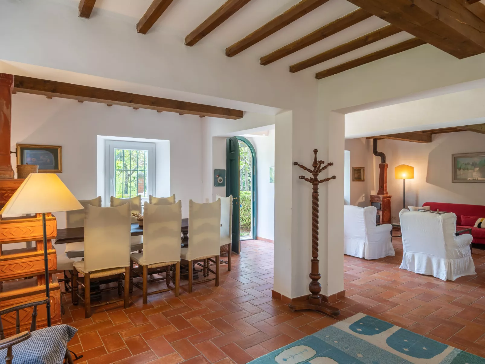 Borgo Castagnoli-Inside