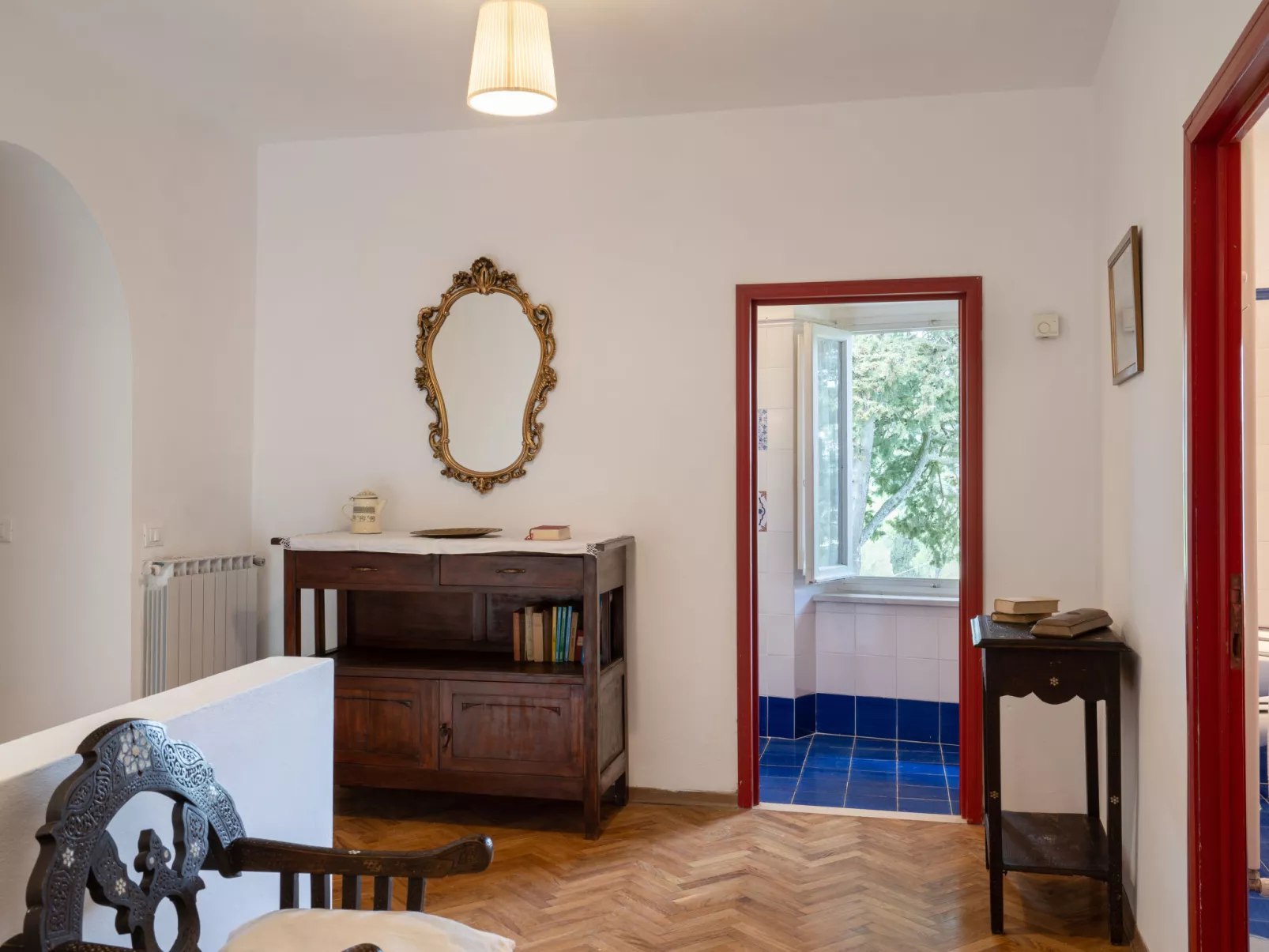Borgo Castagnoli-Inside