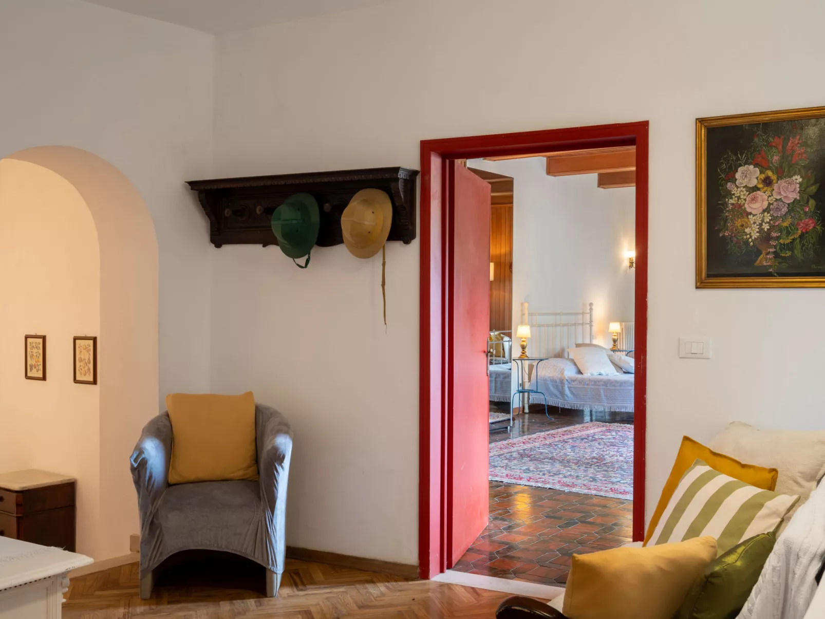 Borgo Castagnoli-Inside