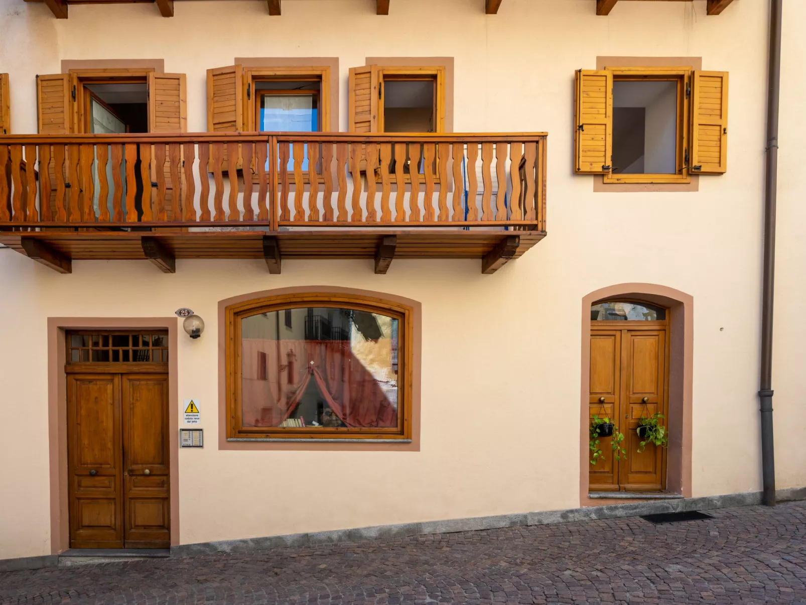 Casa Nota e Minichin-Outside