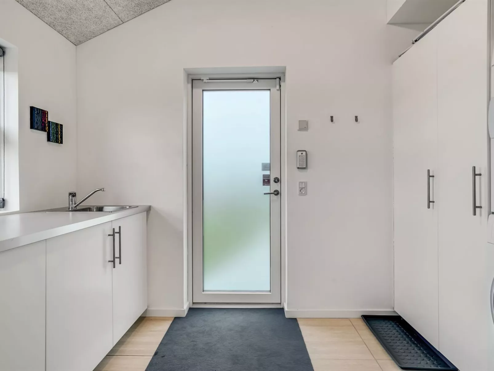 "Eveline" - 1.5km from the sea-Inside