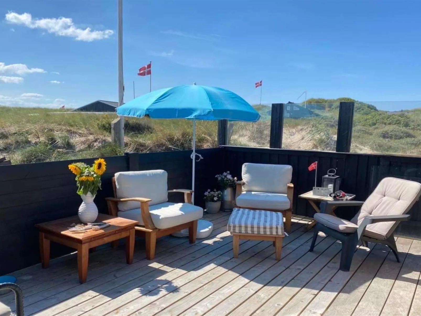 "Aruna" - 200m from the sea-Outside