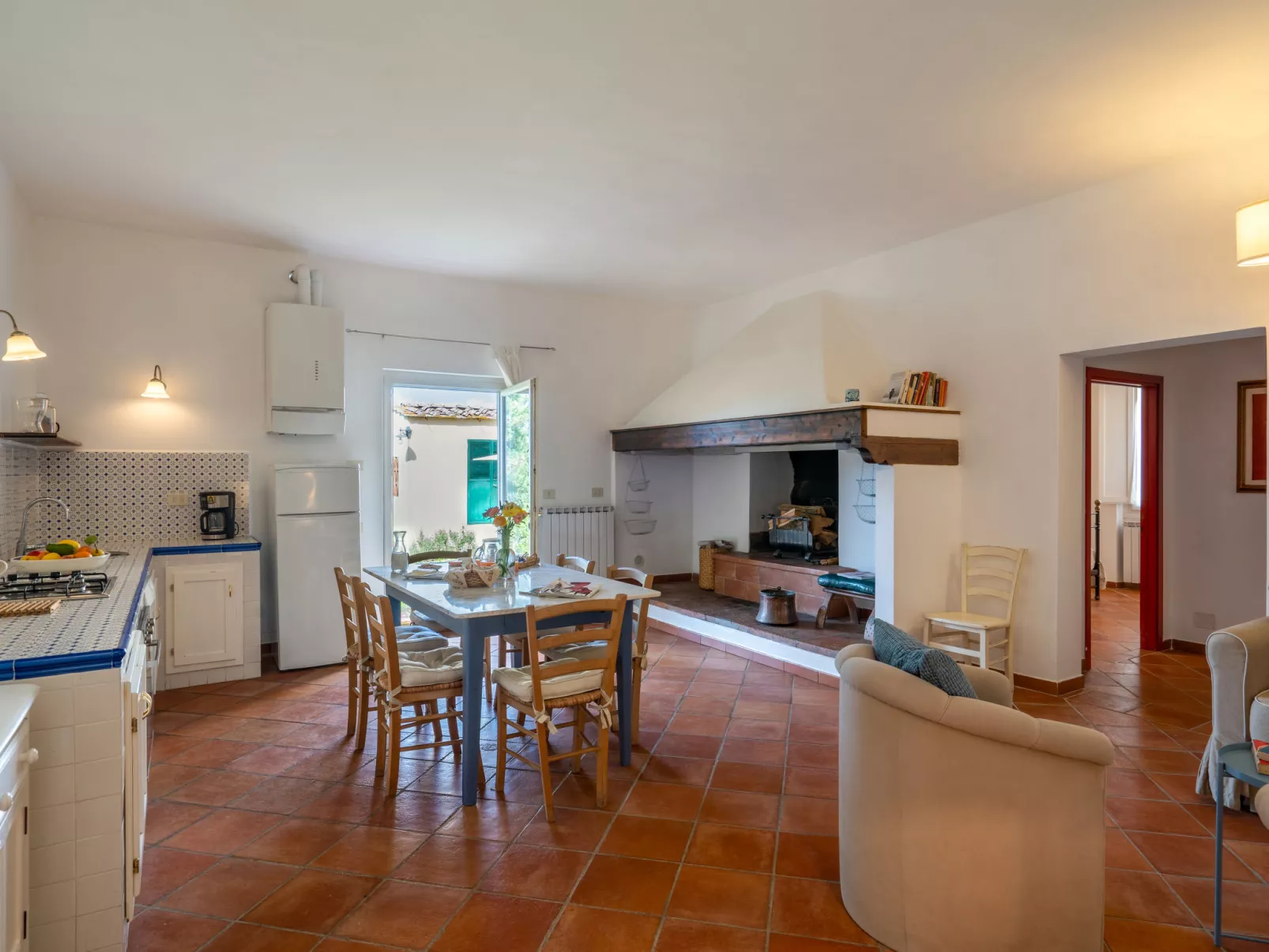 Borgo Castagnoli-Inside