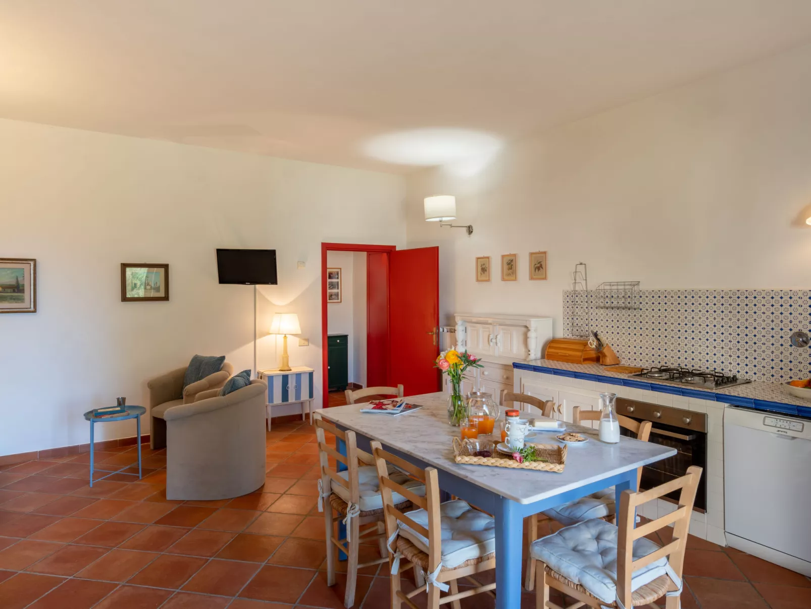 Borgo Castagnoli-Inside