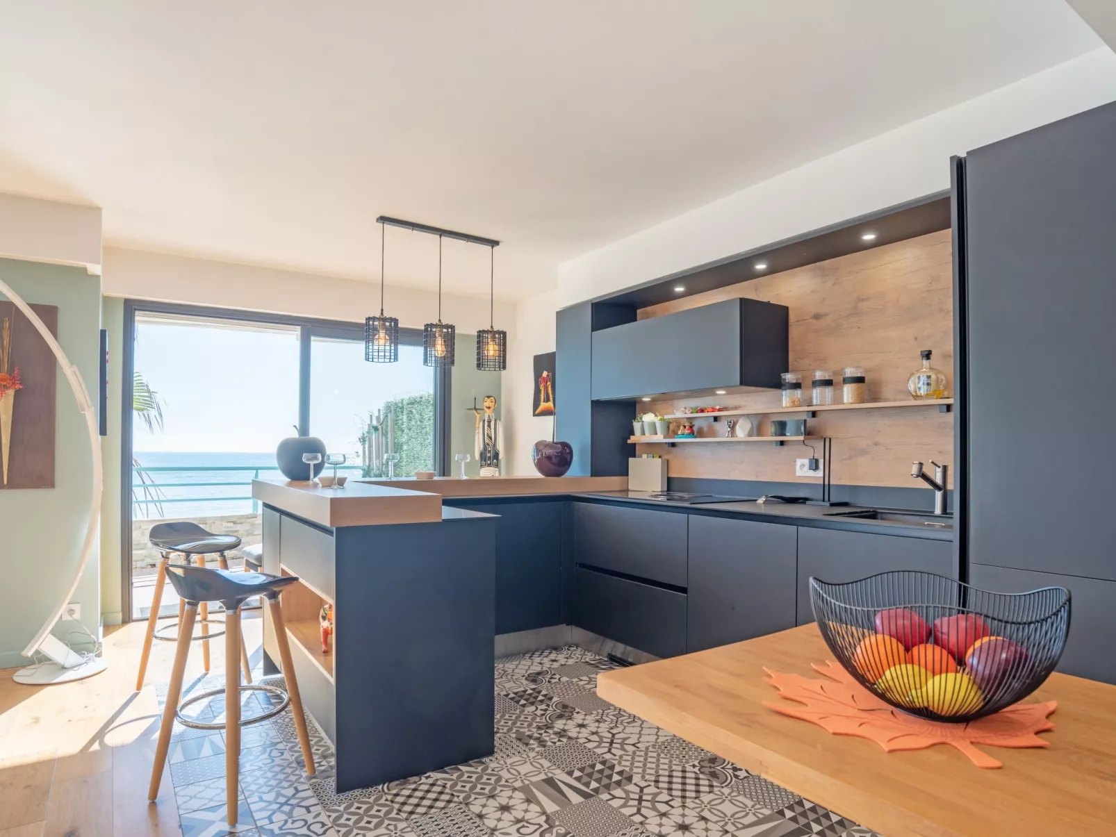 New Beach-Inside