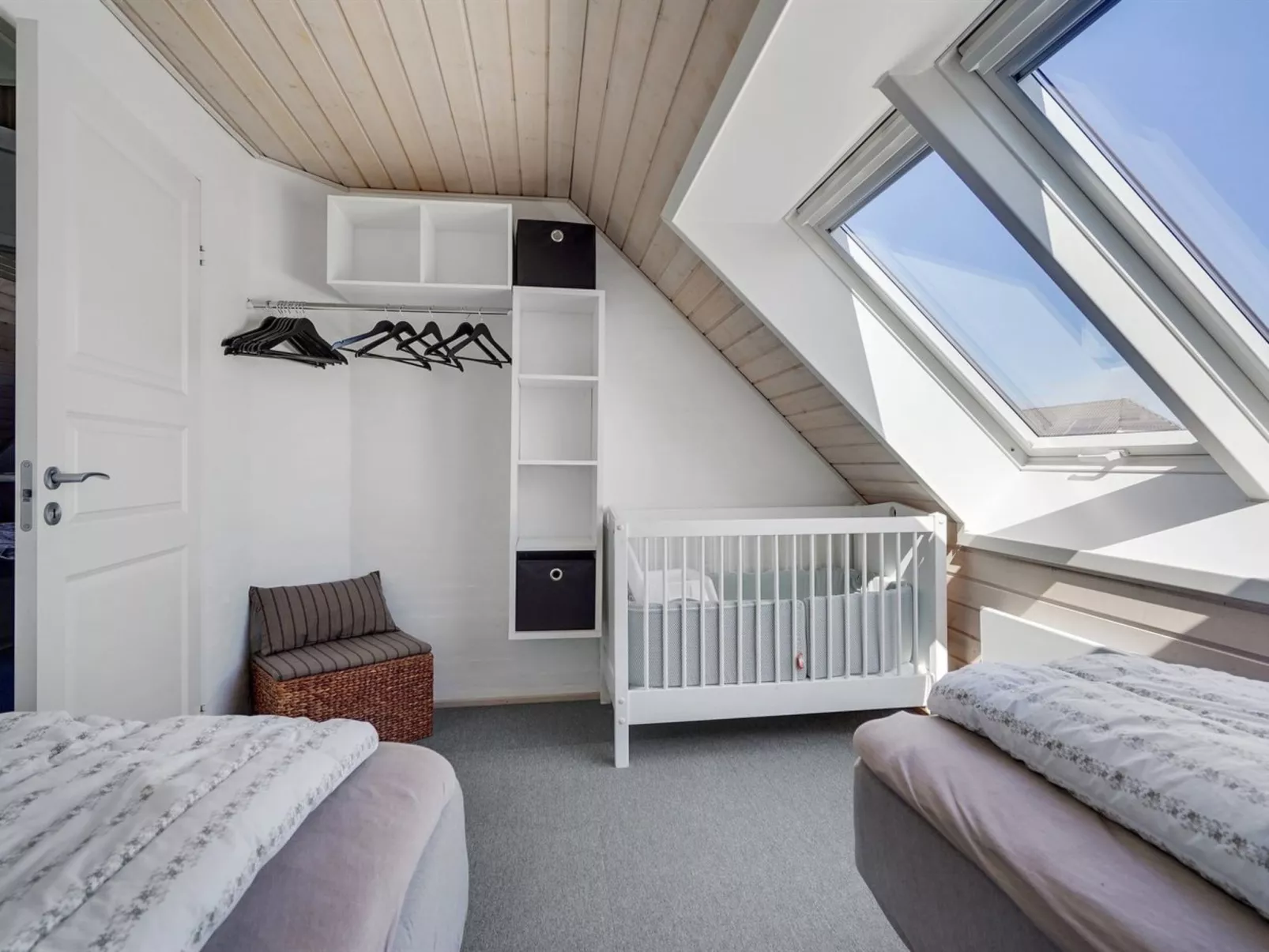 "Langsom" - 100m from the sea-Outside