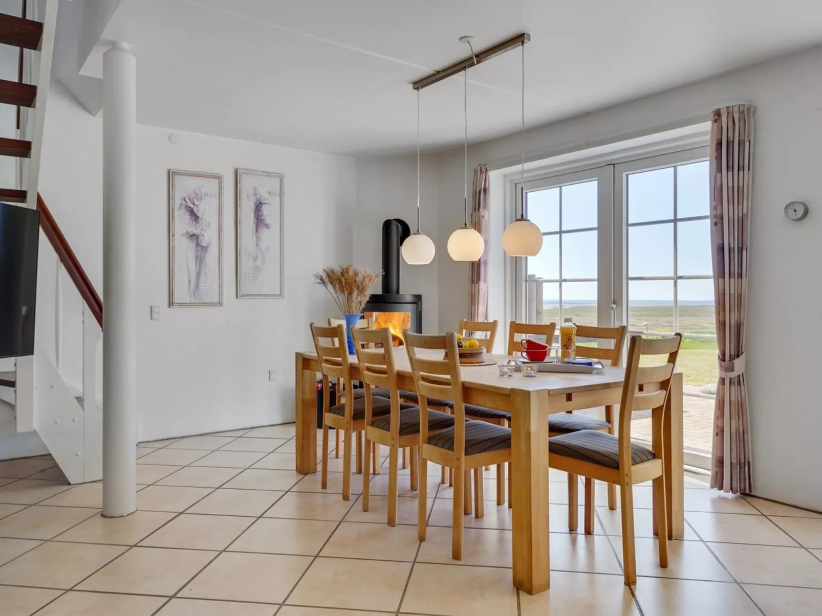 "Langsom" - 100m from the sea-Inside