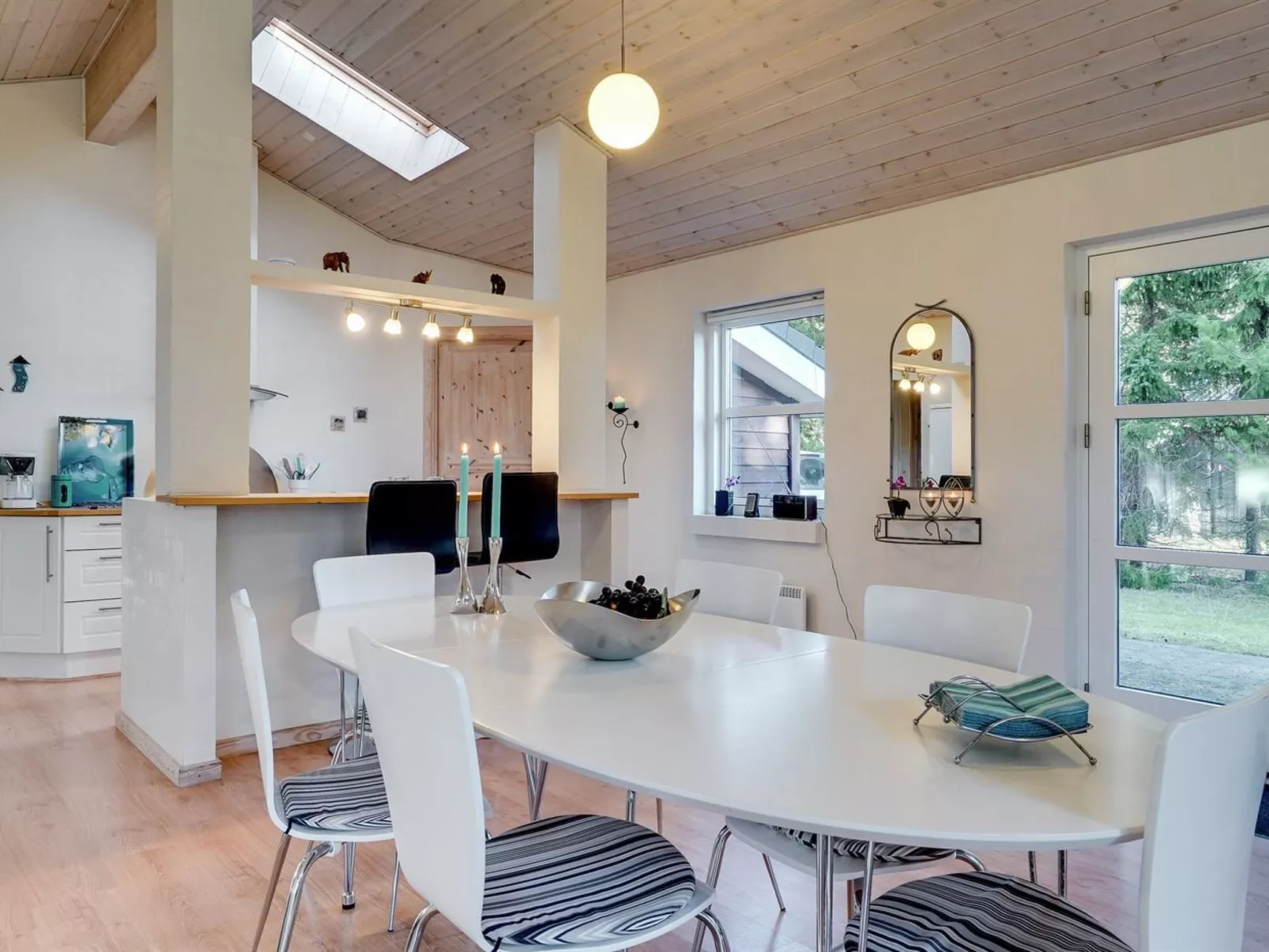 "Coco" - 200m from the sea-Inside